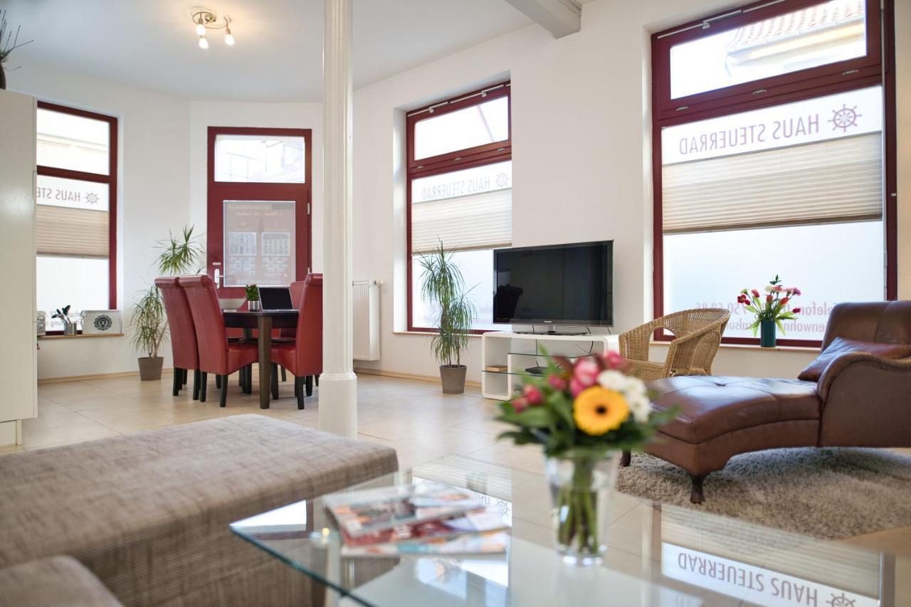 Haus Steuerrad Apartment Stralsund Bagian luar foto