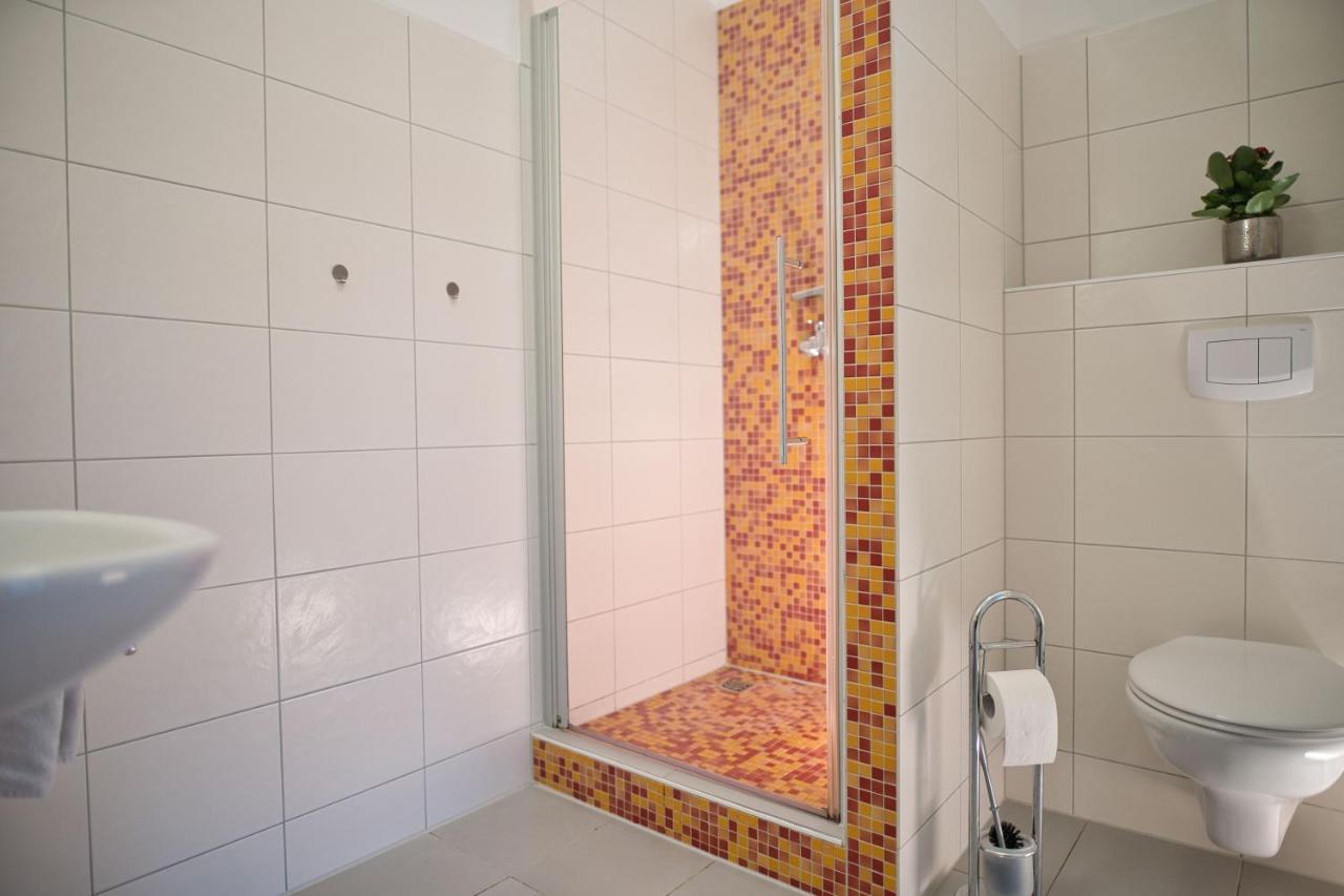 Haus Steuerrad Apartment Stralsund Bagian luar foto