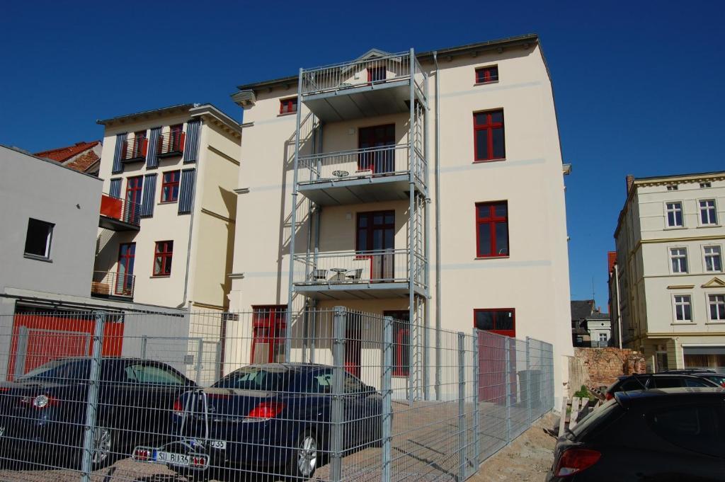 Haus Steuerrad Apartment Stralsund Bagian luar foto